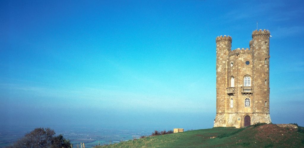 Boradway-tower.jpg