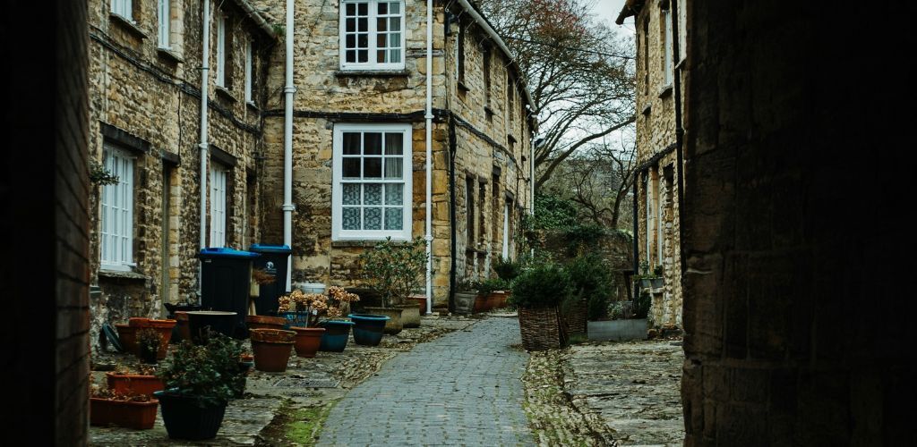 Burford-live.jpg