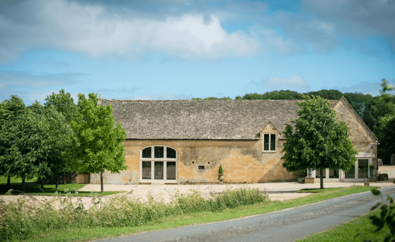 Cotswolds wedding guide